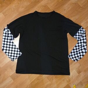 Black and White Checkered Long Sleeve Top